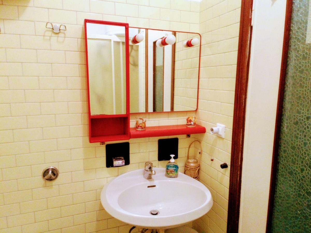 Appartement Casa Di Claude Con Posto Auto à Finale Ligure Extérieur photo