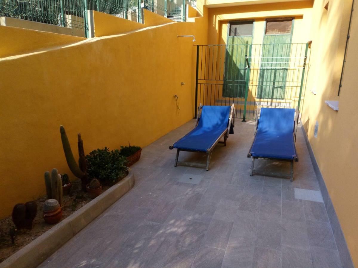 Appartement Casa Di Claude Con Posto Auto à Finale Ligure Extérieur photo