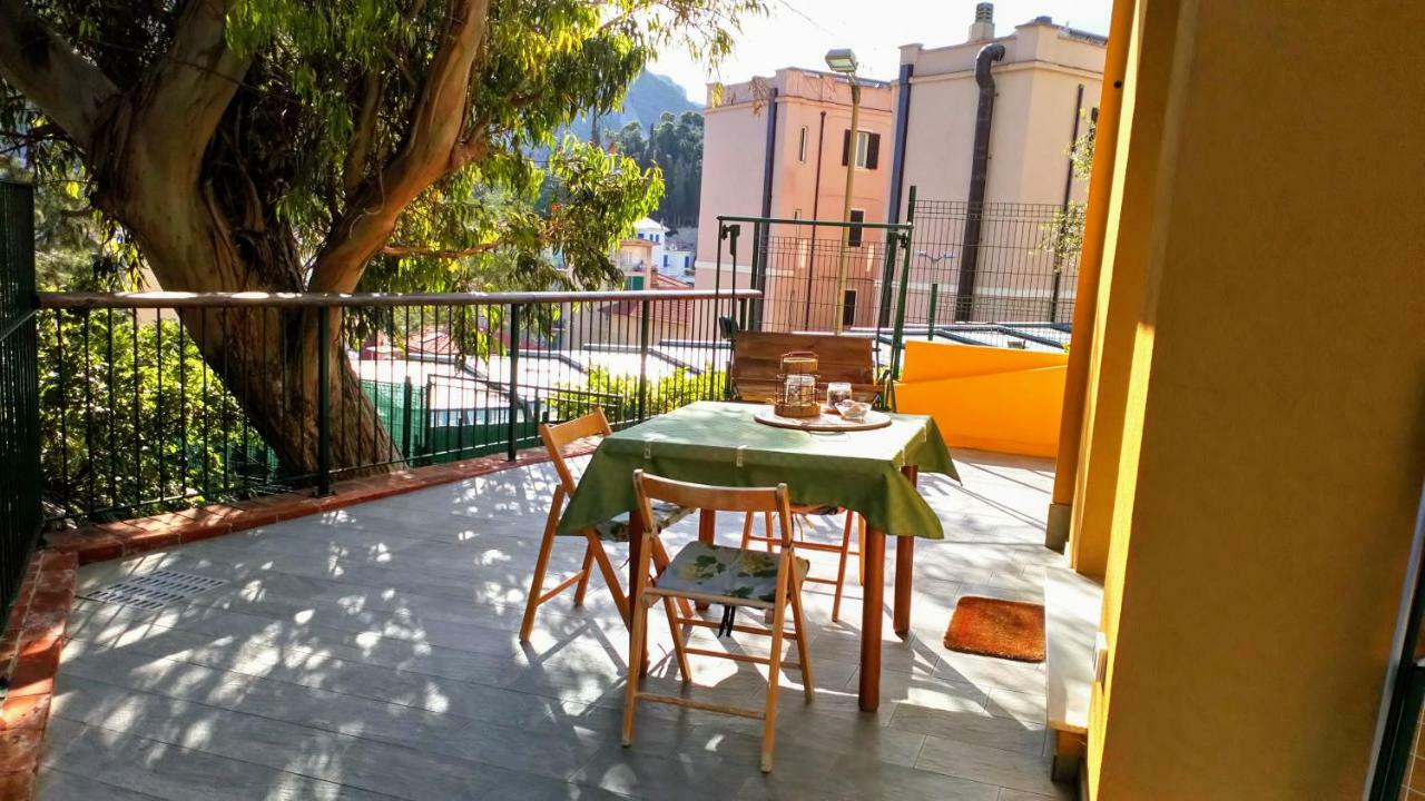 Appartement Casa Di Claude Con Posto Auto à Finale Ligure Extérieur photo